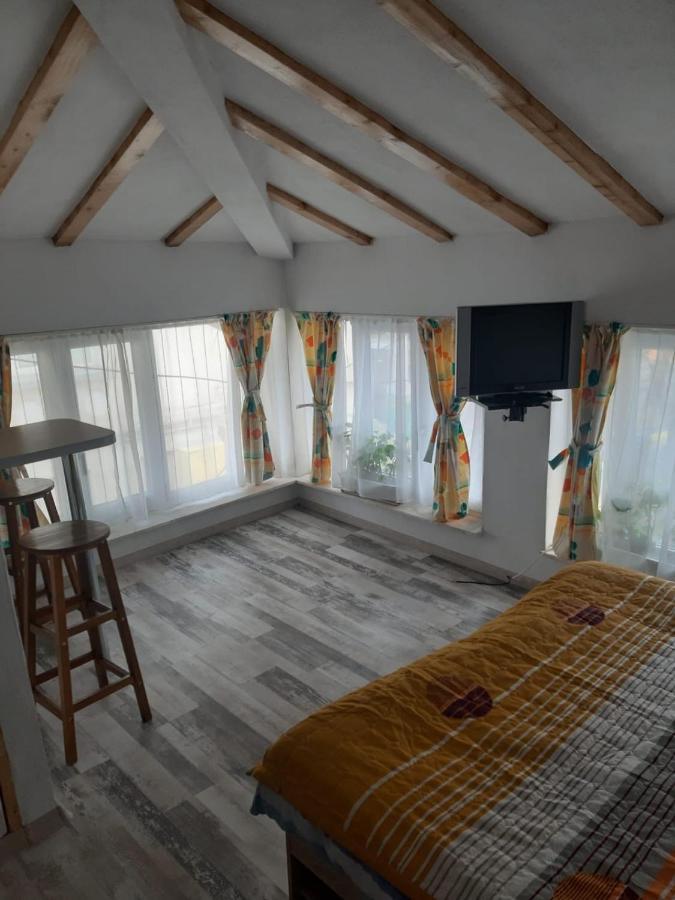 House Hotell Craiova Eksteriør bilde